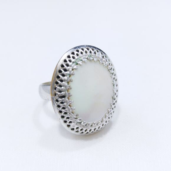 Vintage Whiting & Davis Mother of Pearl Ring, US Size 6 1/2 Adjustable - Picture 8 of 10